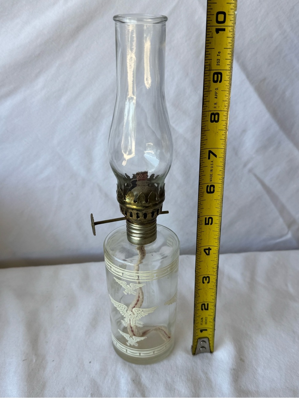 Clear Glass & Metal Oil Lamp 10in Eagle Patriotic Pattern w/ Chimney Knob
